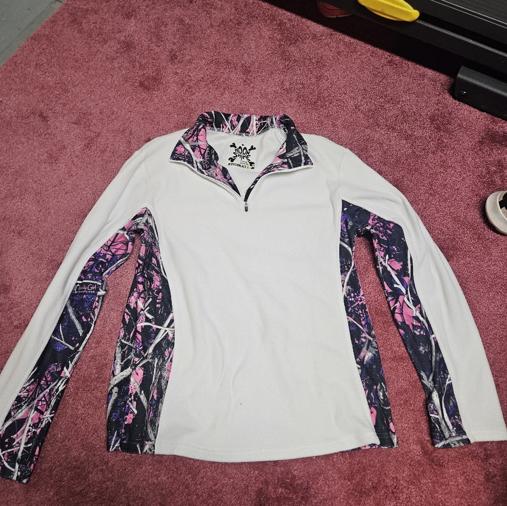 Camo pullover